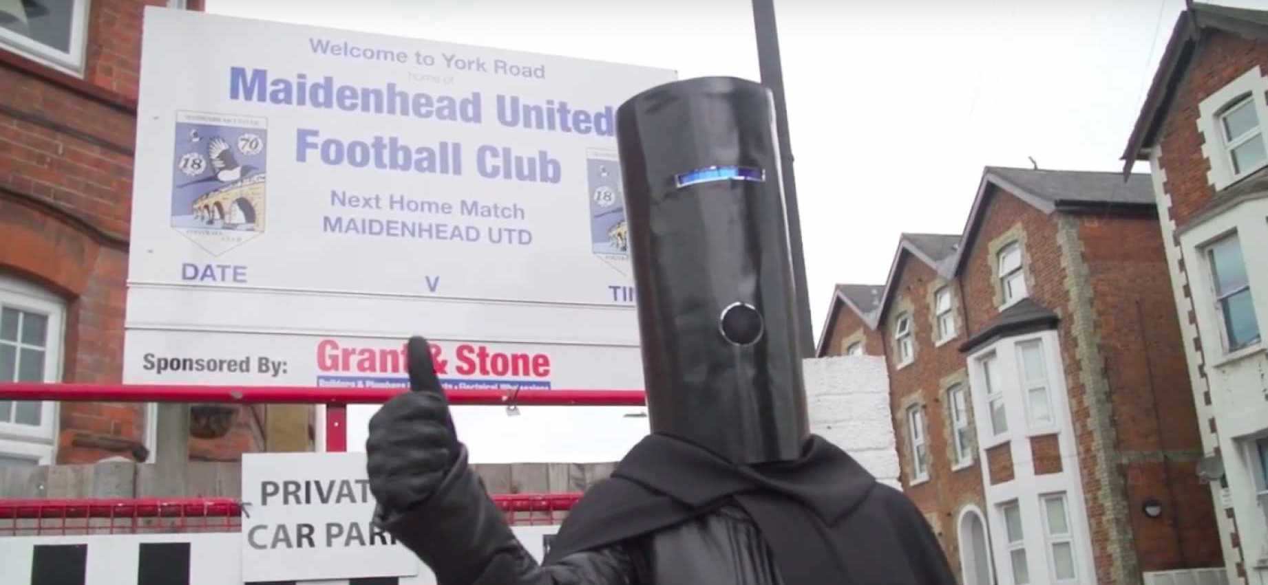 Lord Buckethead Thumbs Up Maidenhead United FC